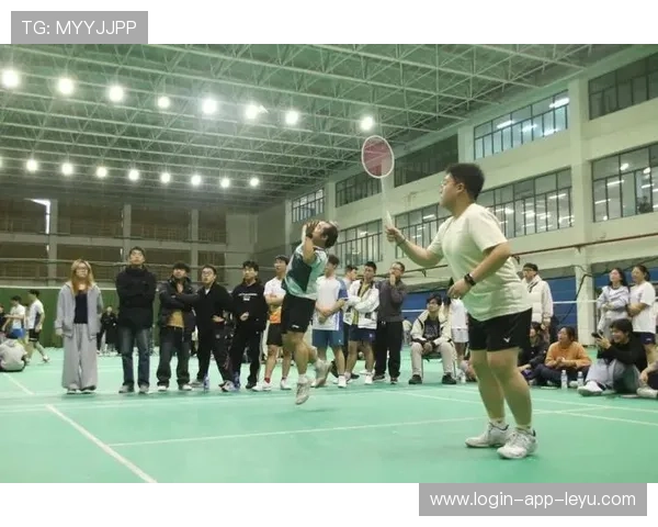 中国羽毛球队内部趣味赛笑翻全网：幕后趣事大揭秘