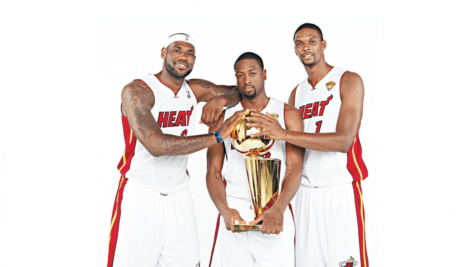 未来足球：技术驱动赛事玩法多元化，未来的足球可能长什么样